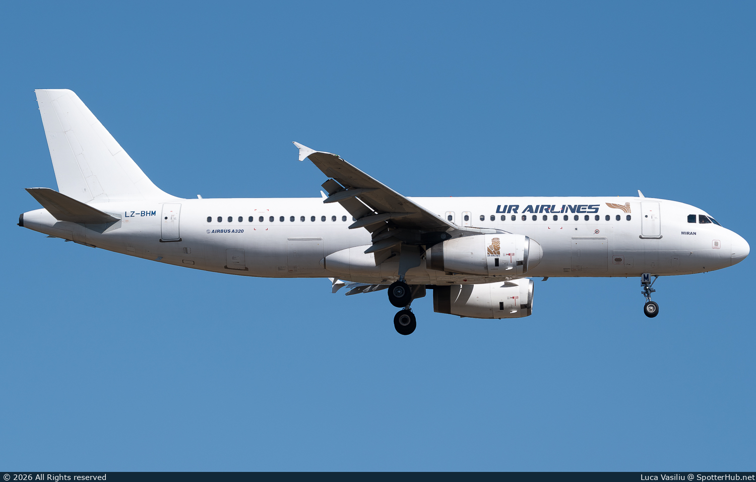 Photo of LZ-BHM - Airbus A320-232 operated by UR Airlines (opb BH Air)
