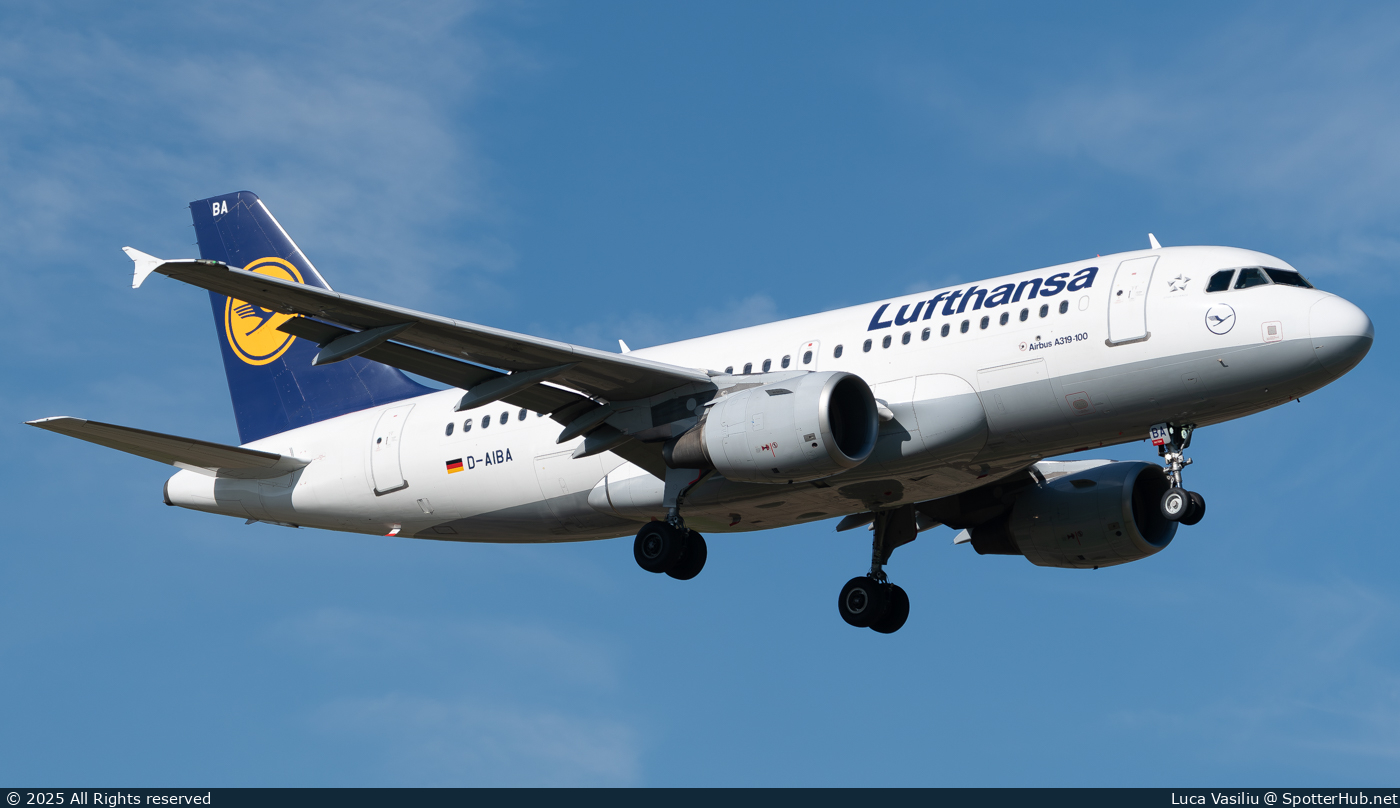 Photo of D-AIBA - Airbus A319-112 operated by Lufthansa