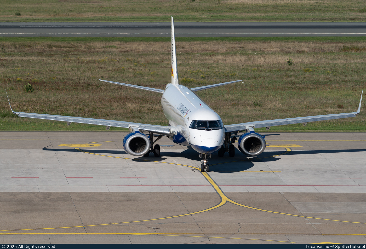 Photo of D-AKJC - Embraer ERJ-190SR operated by German Airways