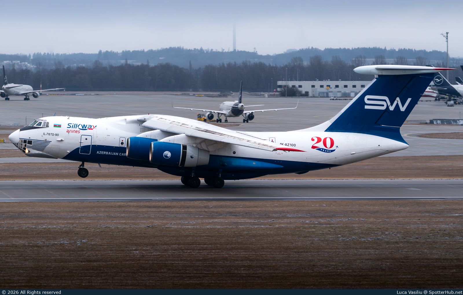 Photo of 4K-AZ100 - Ilyushin Il-76TD-90VD operated by Silk Way Airlines