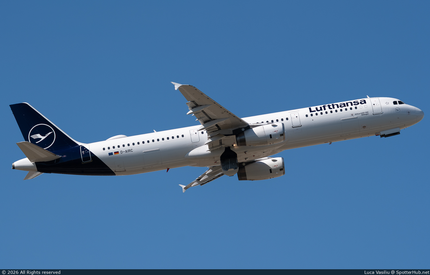 Photo of D-AIRC - Airbus A321-131 operated by Lufthansa