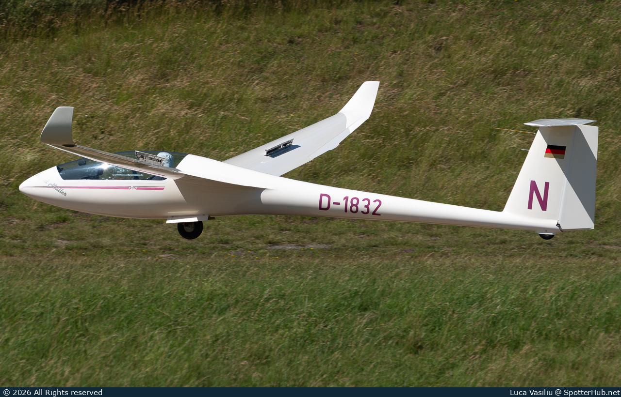 Photo of D-1832 - Schempp-Hirth Ventus 3T operated by Private