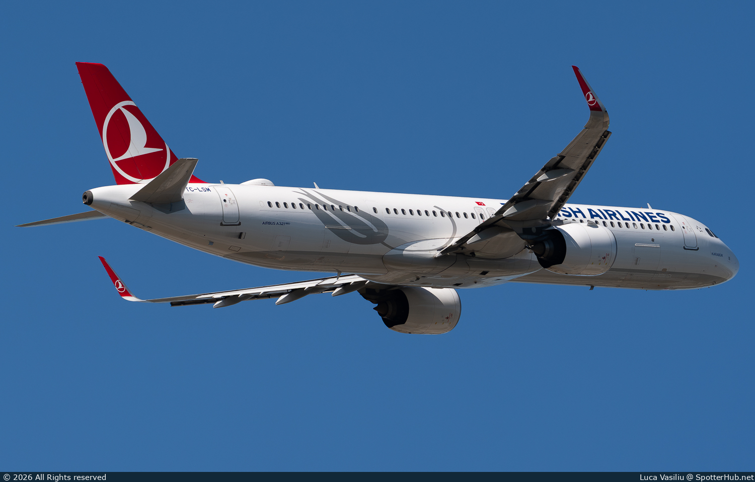 Photo of TC-LSM - Airbus A321-271NX operated by Turkish Airlines