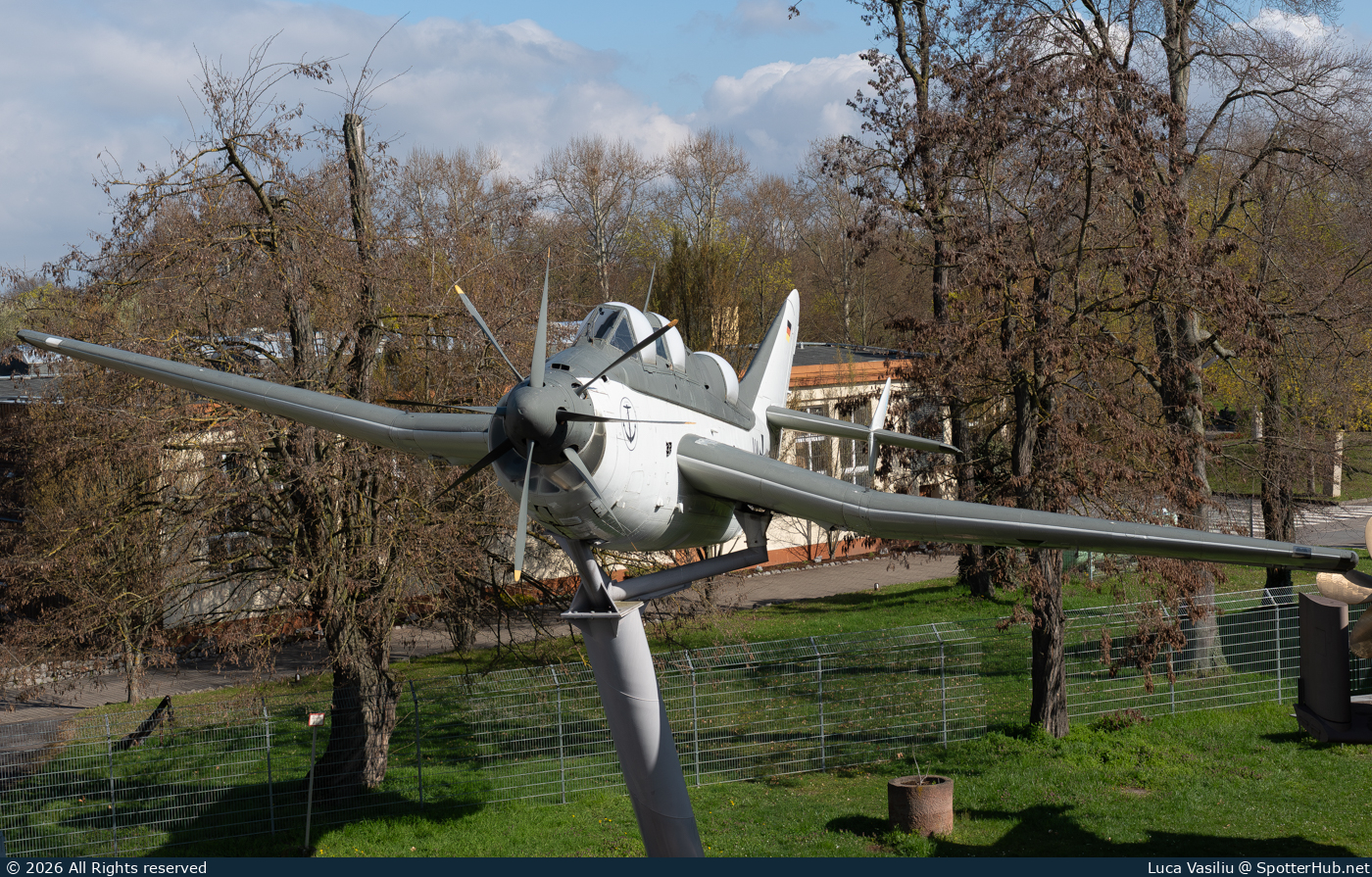 Photo of UA+112 - Fairey Gannet AS.4 operated by German Navy
