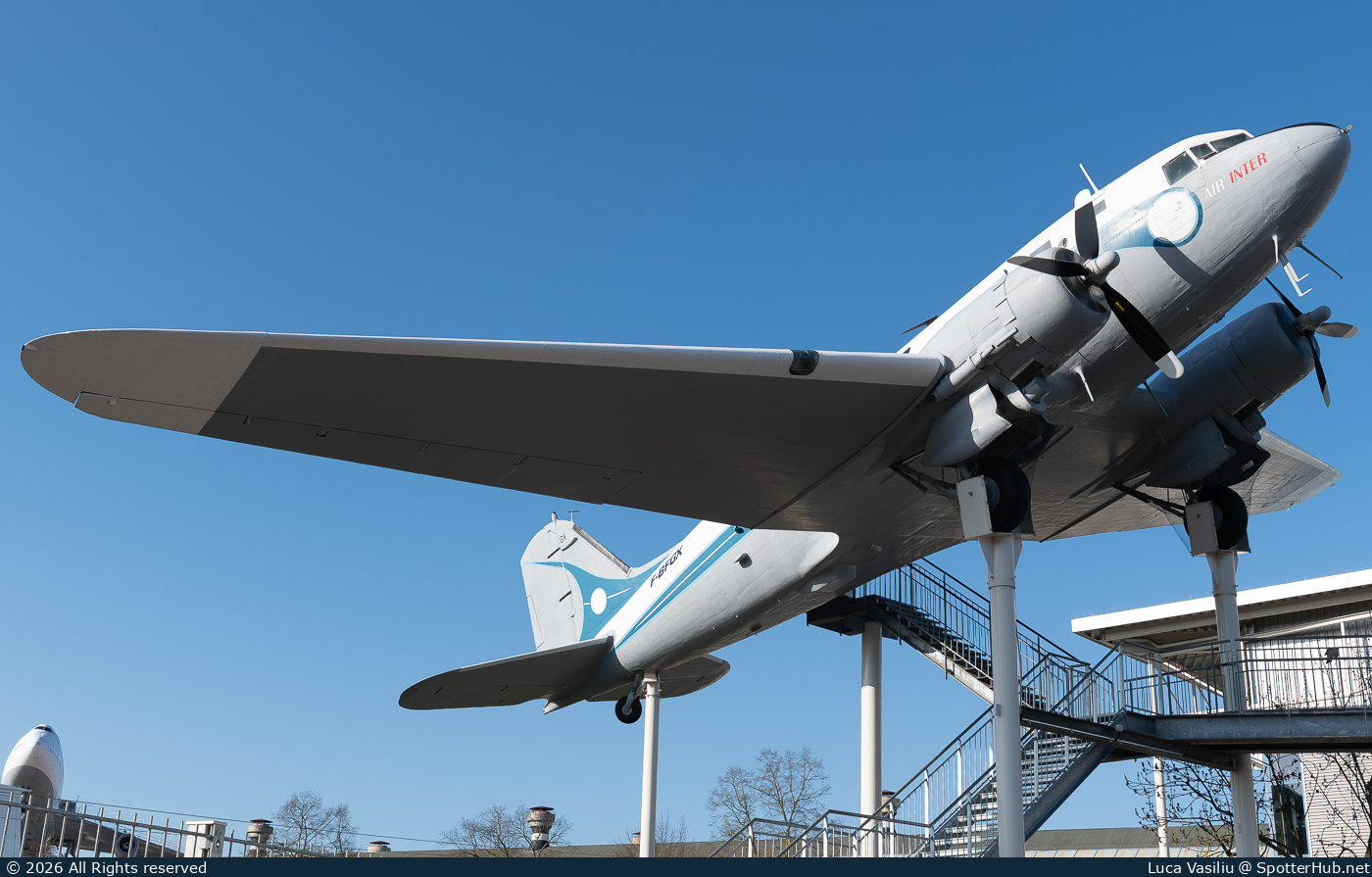 Photo of F-BFGX - Douglas DC-3C operated by Air Inter