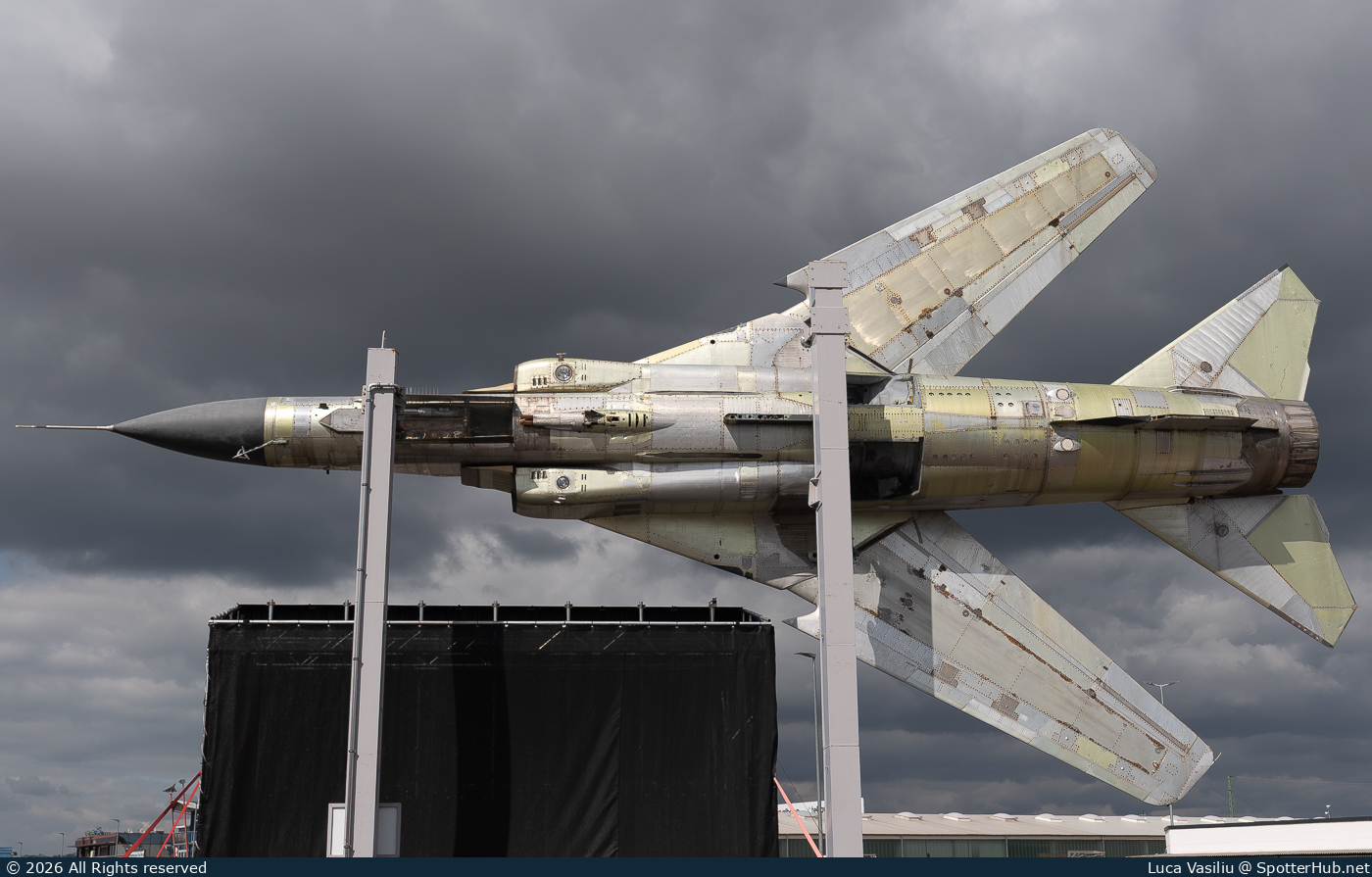Photo of 20+27 - Mikoyan-Gurevich MiG-23ML Flogger-G operated by German Air Force
