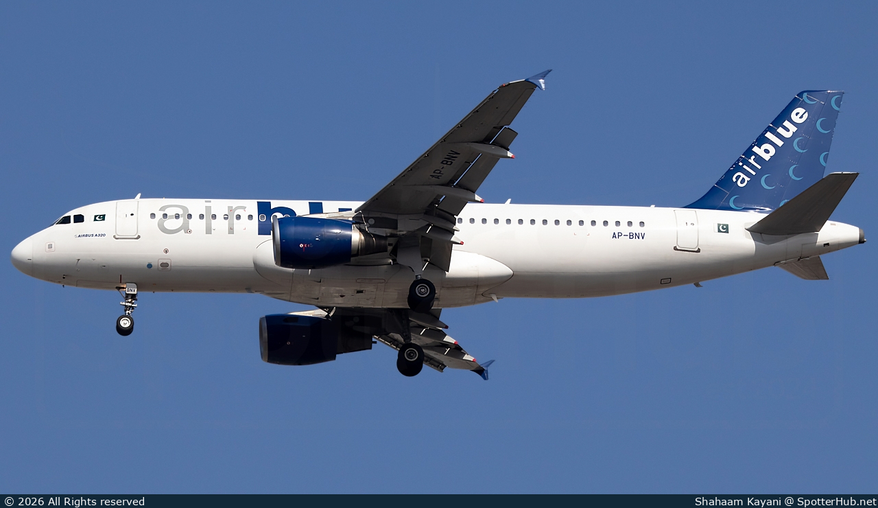 Photo of AP-BNV - Airbus A320-214 operated by Airblue