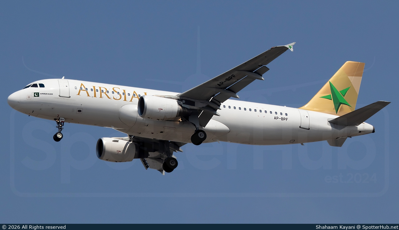 Photo of AP-BPF - Airbus A320-214 operated by AirSial