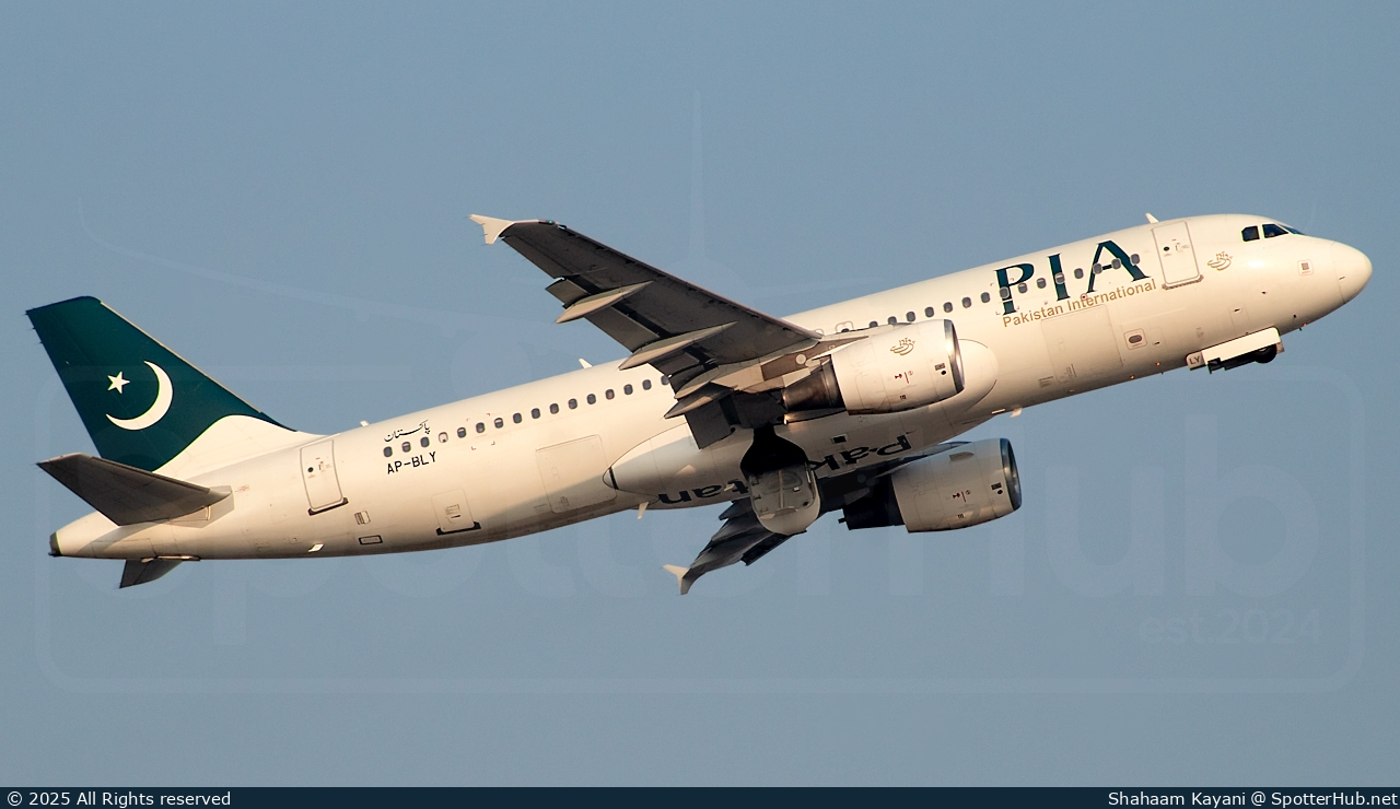 Photo of AP-BLY - Airbus A320-216 operated by PIA Pakistan International Airlines