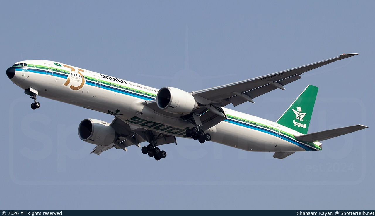Photo of HZ-AK28 - Boeing 777-368(ER) operated by Saudia