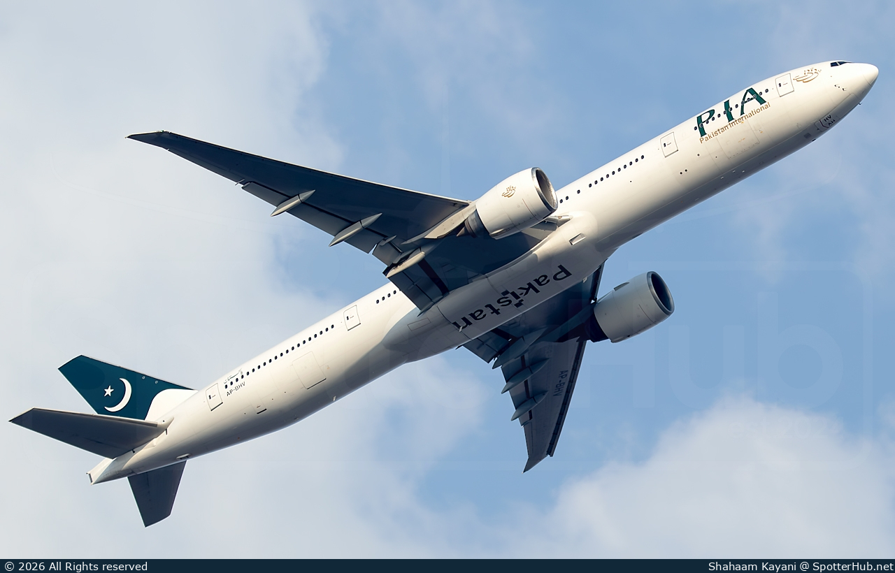 Photo of AP-BHV - Boeing 777-340(ER) operated by PIA Pakistan International Airlines