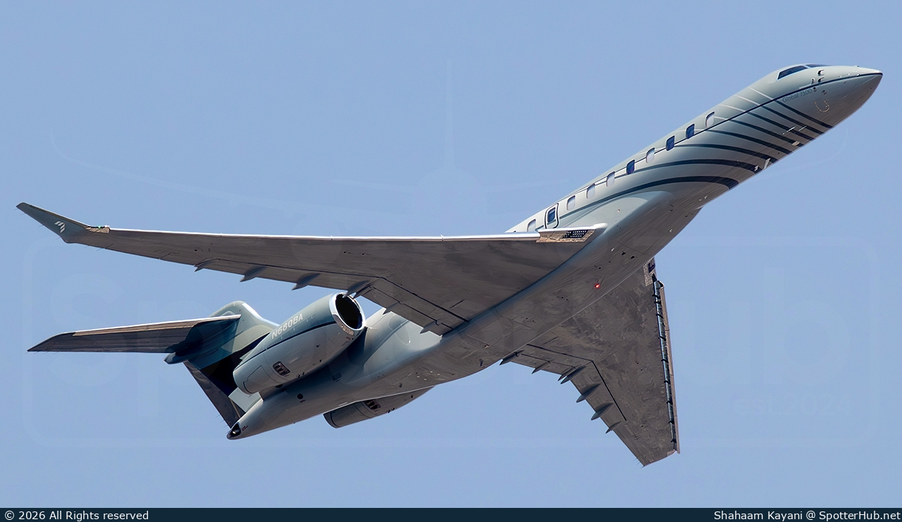 Photo of N680BA - Bombardier Global 7500 operated by Dynatron Software
