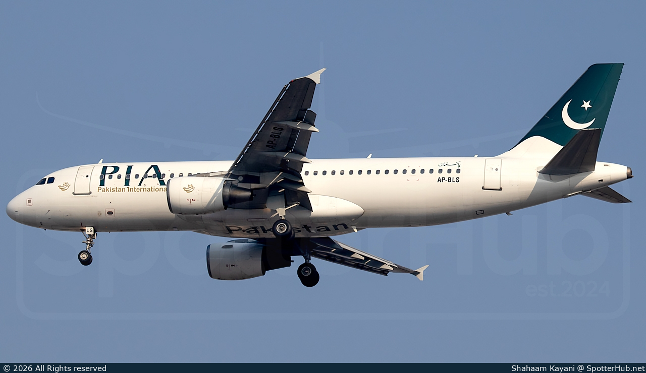 Photo of AP-BLS - Airbus A320-214 operated by PIA Pakistan International Airlines