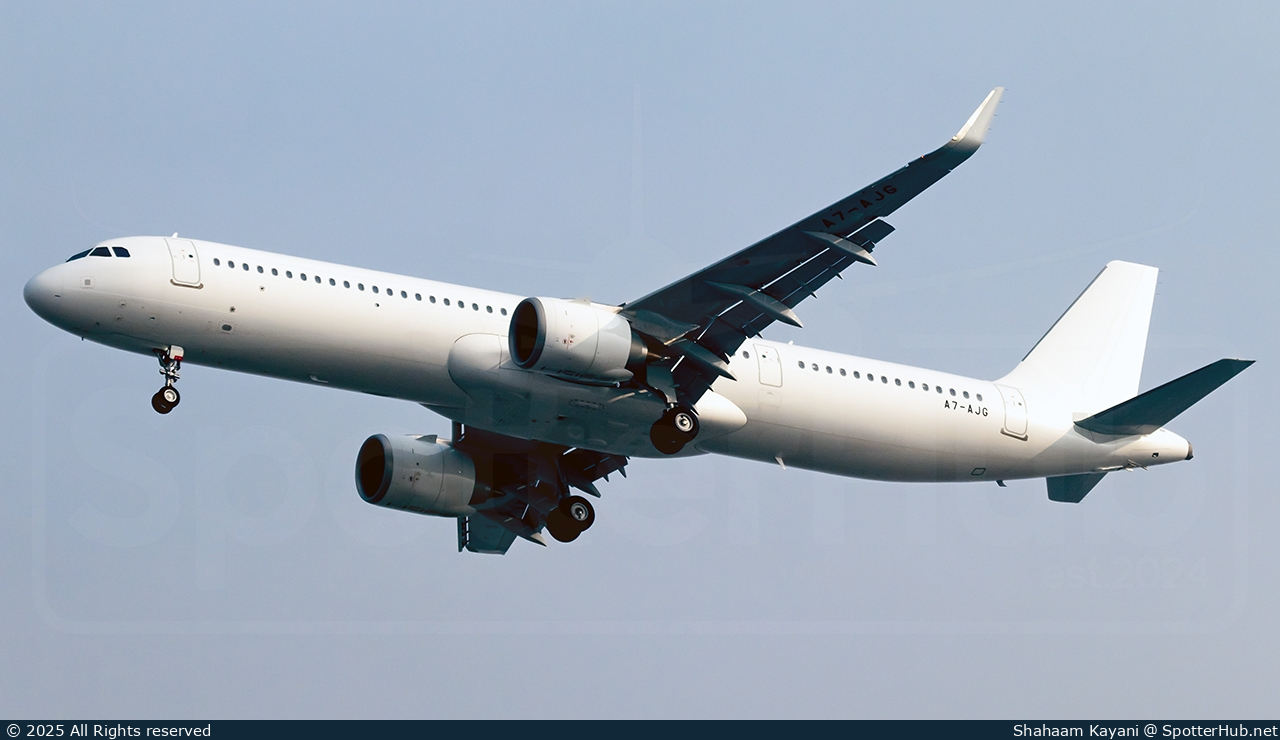 Photo of A7-AJG - Airbus A321-251NX operated by Qatar Airways