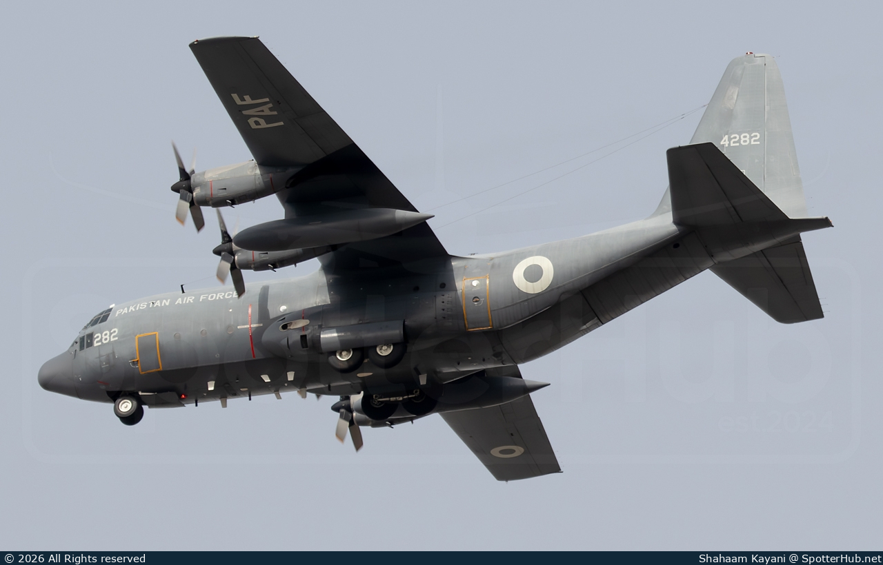 Photo of 4282 - Lockheed C-130E Hercules operated by Pakistan Air Force