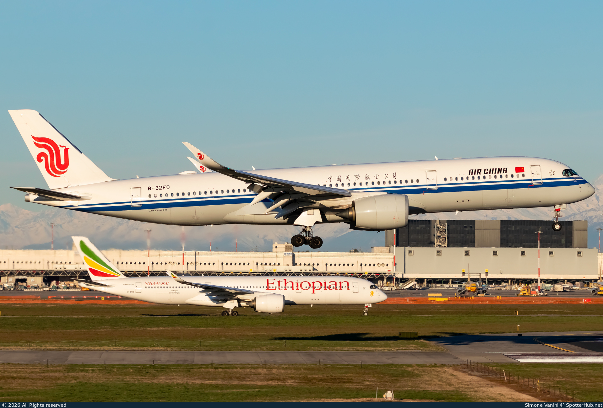 Photo of B-32F0 - Airbus A350-941 operated by Air China