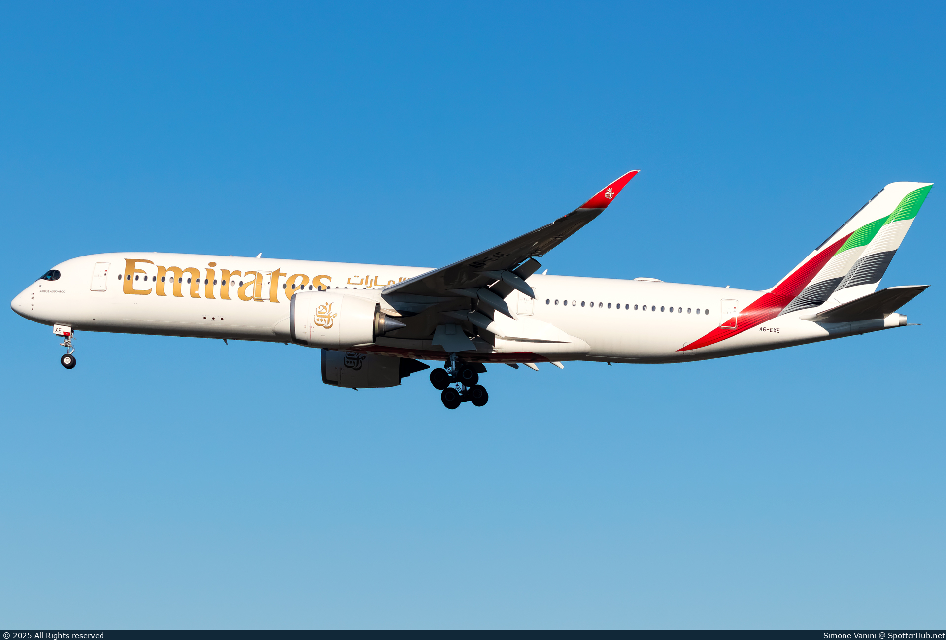 Photo of A6-EXE - Airbus A350-941 operated by Emirates