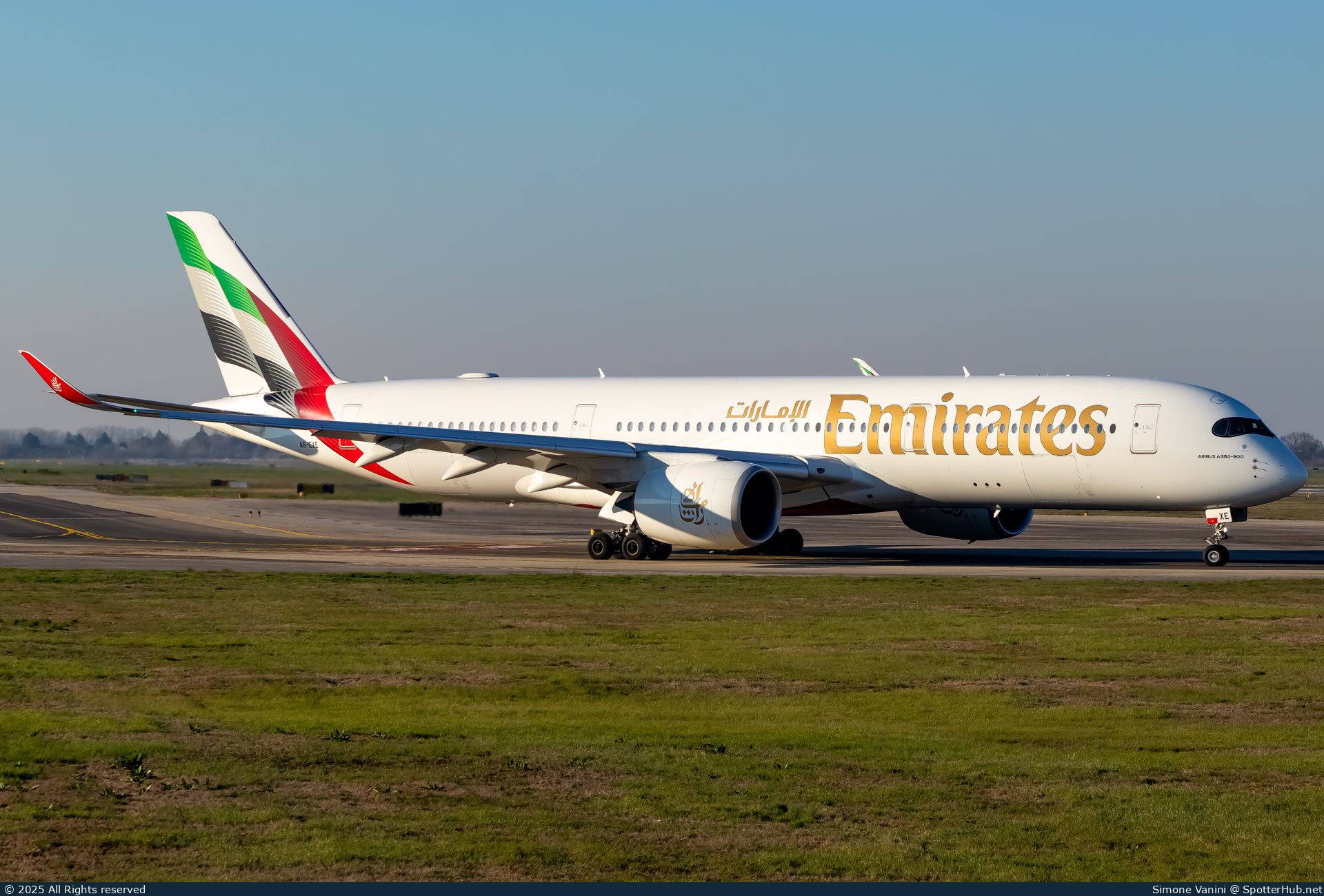 Photo of A6-EXE - Airbus A350-941 operated by Emirates