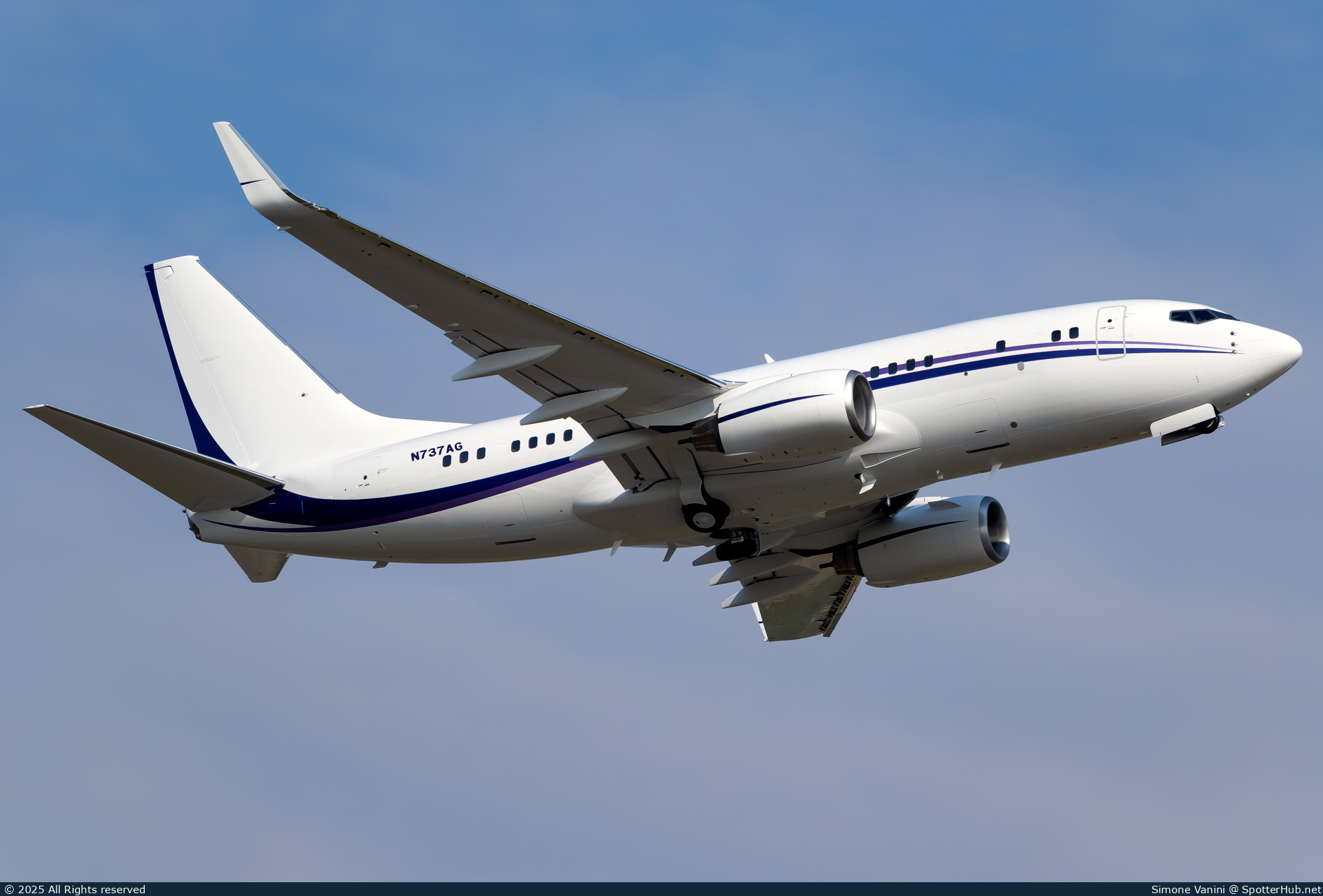 Photo of N737AG - Boeing 737-7BF(BBJ) operated by Funair Corp.