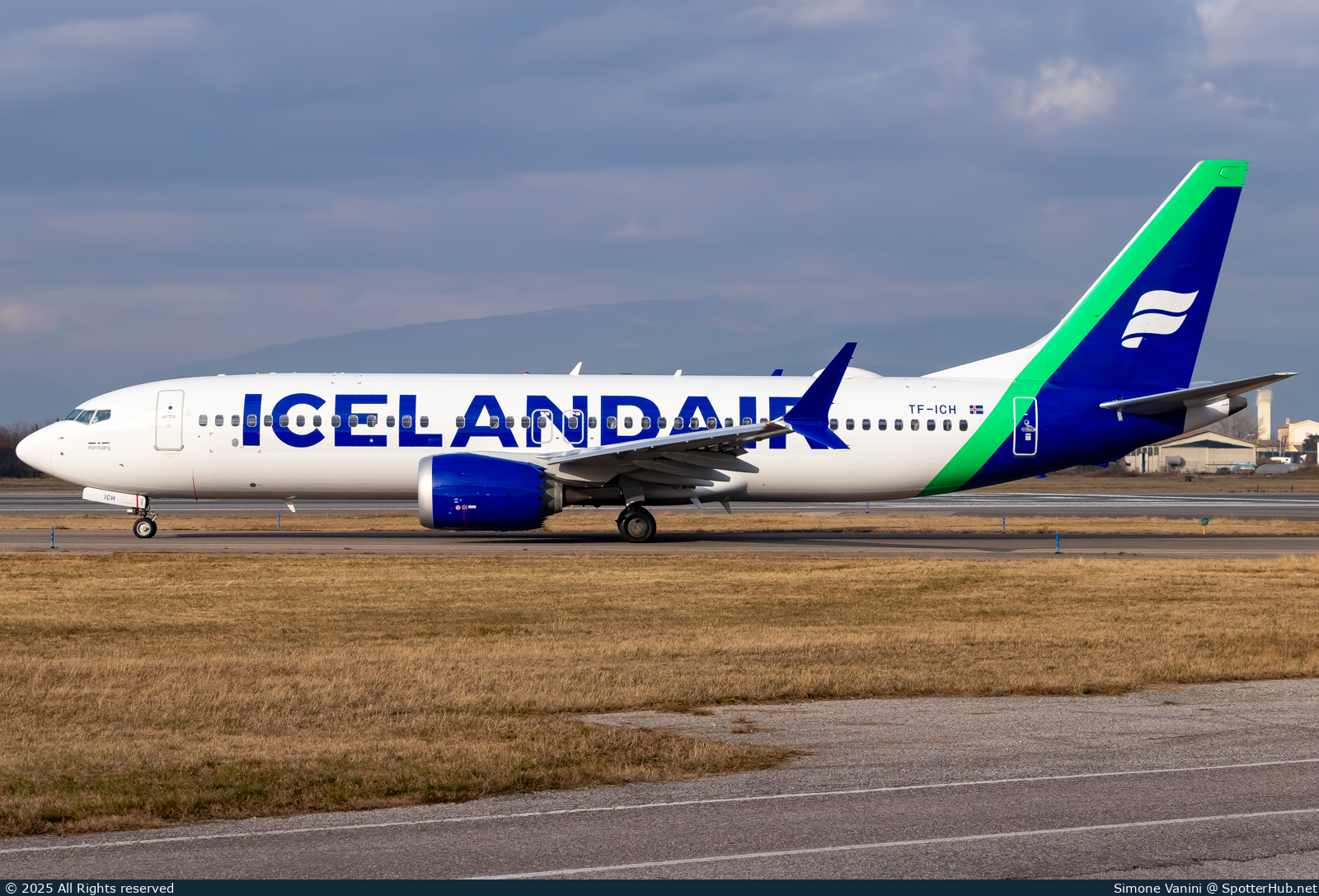 Photo of TF-ICH - Boeing 737 MAX 8 operated by Icelandair