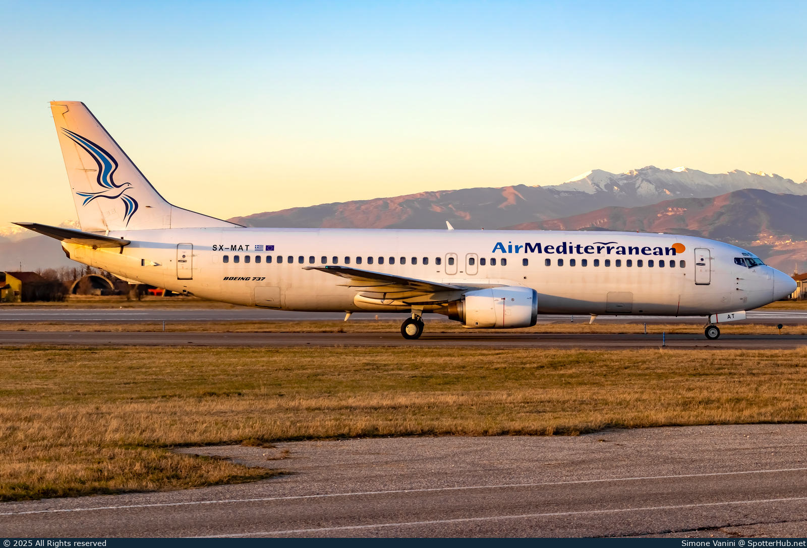 Photo of SX-MAT - Boeing 737-446 operated by Air Mediterranean