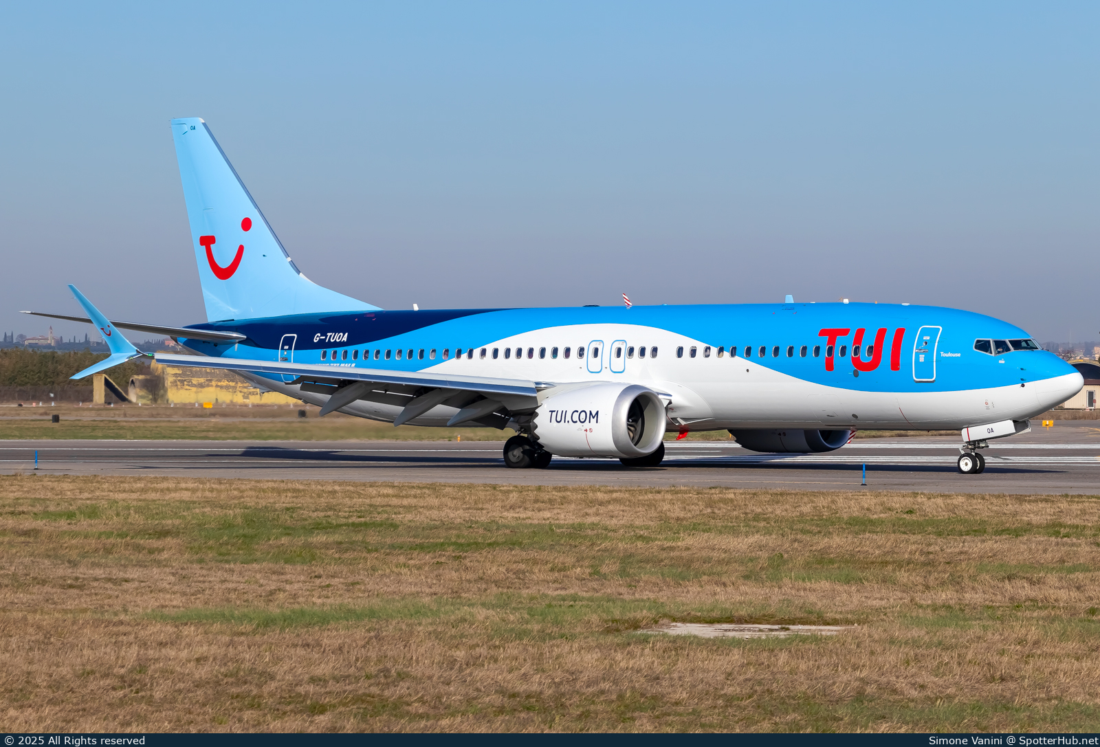 Photo of G-TUOA - Boeing 737 MAX 8 operated by TUI Airways