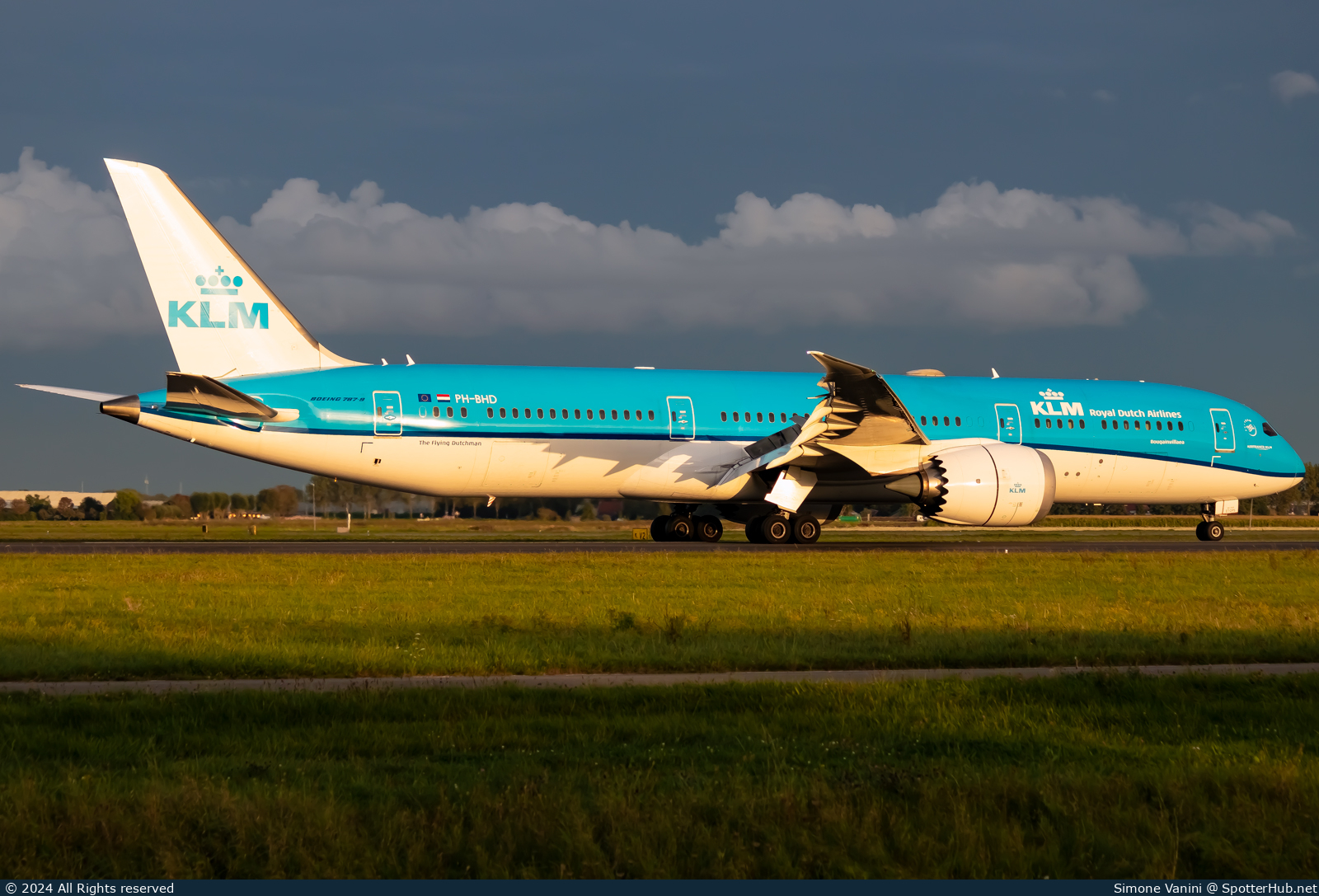 Photo of PH-BHD - Boeing 787-9 Dreamliner operated by KLM Royal Dutch Airlines