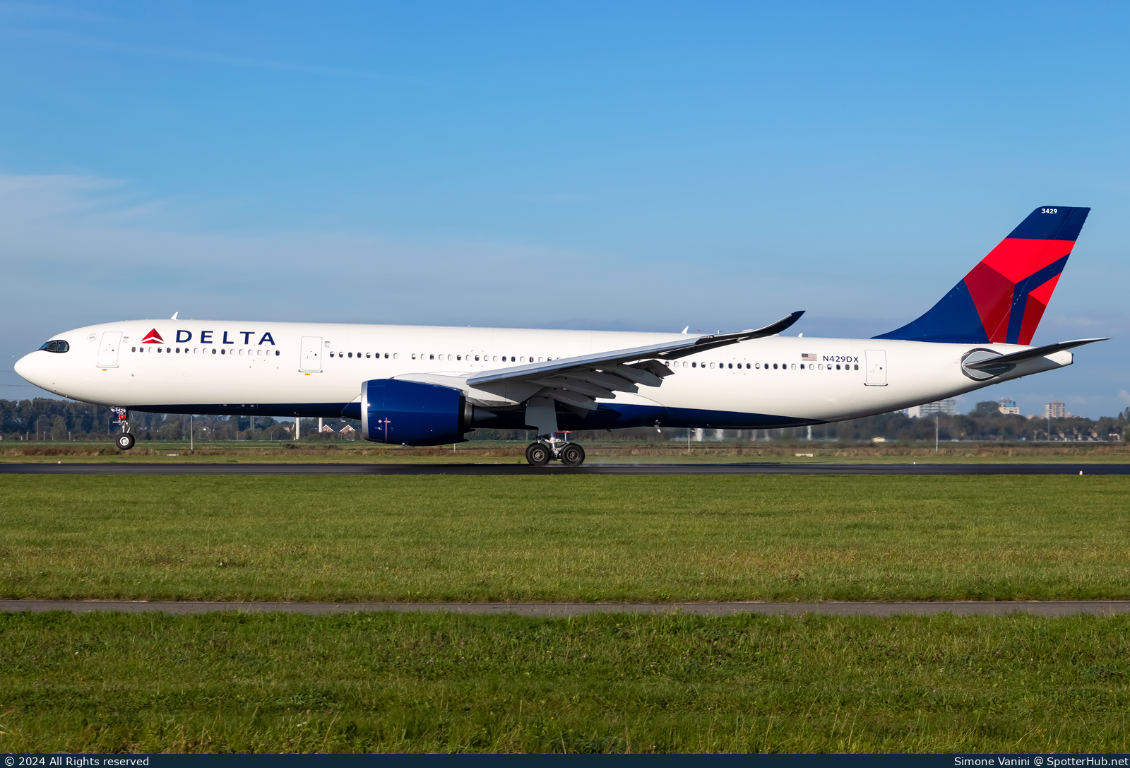 Photo of N429DX - Airbus A330-941 operated by Delta Air Lines
