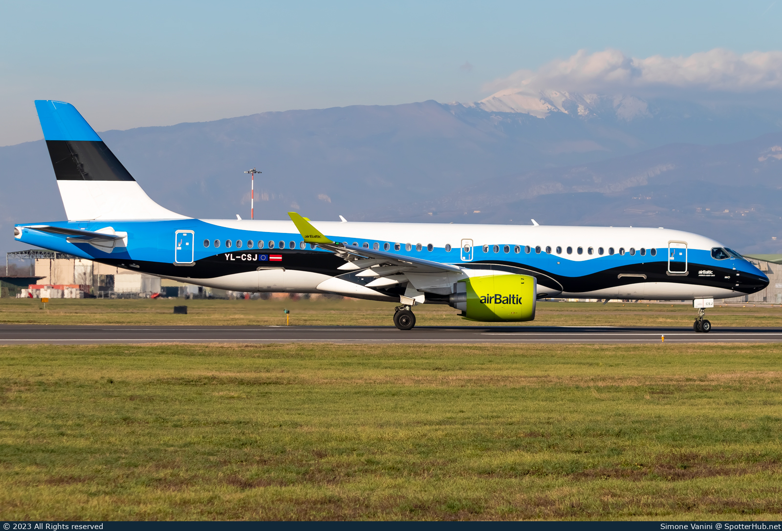 Photo of YL-CSJ - Airbus A220-300 operated by airBaltic