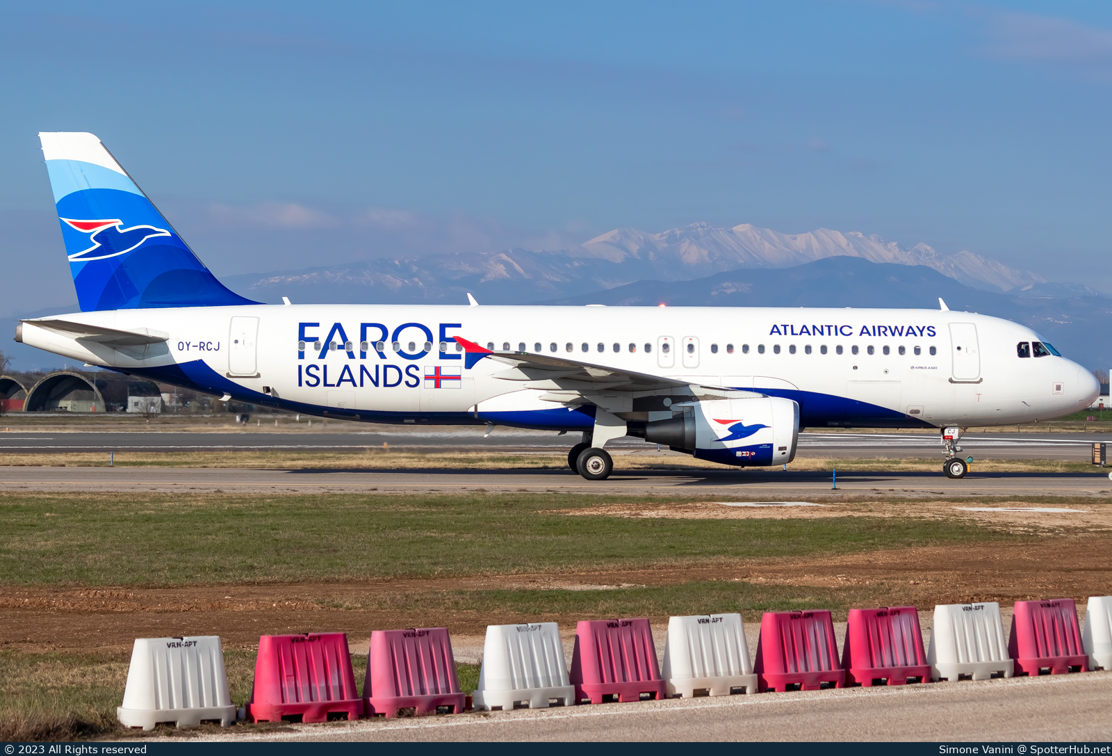 Photo of OY-RCJ - Airbus A320-214 operated by Atlantic Airways