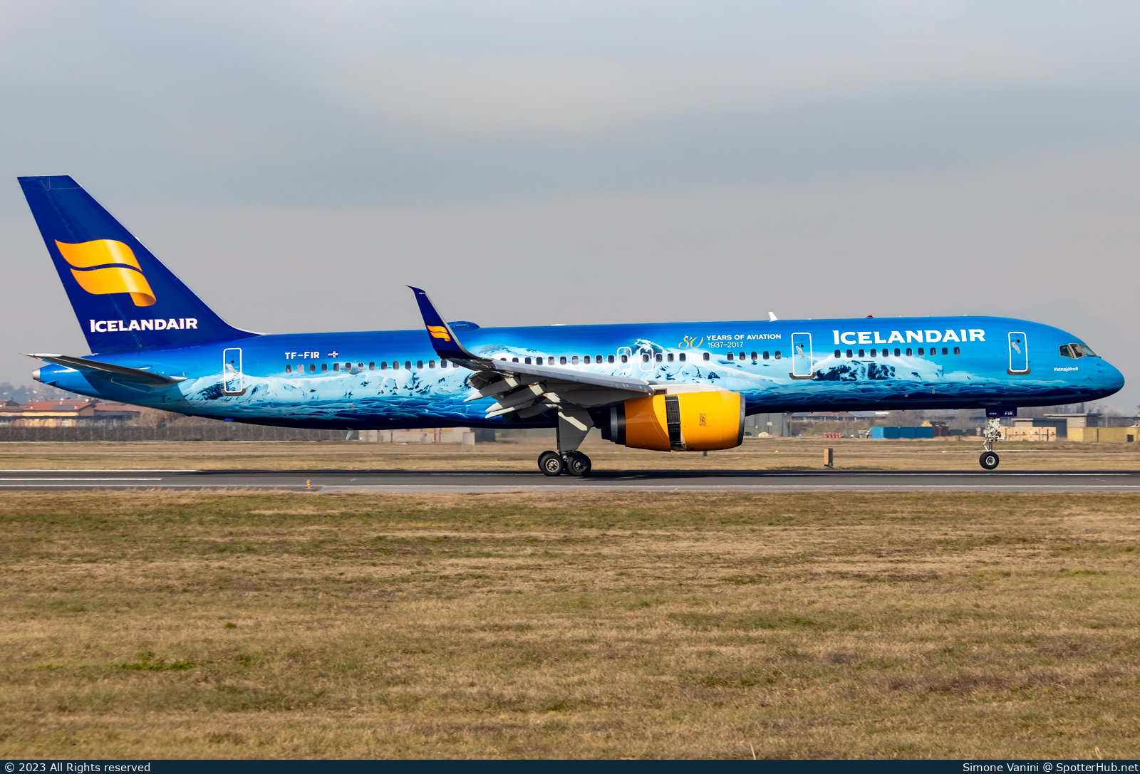 Photo of TF-FIR - Boeing 757-256 operated by Icelandair