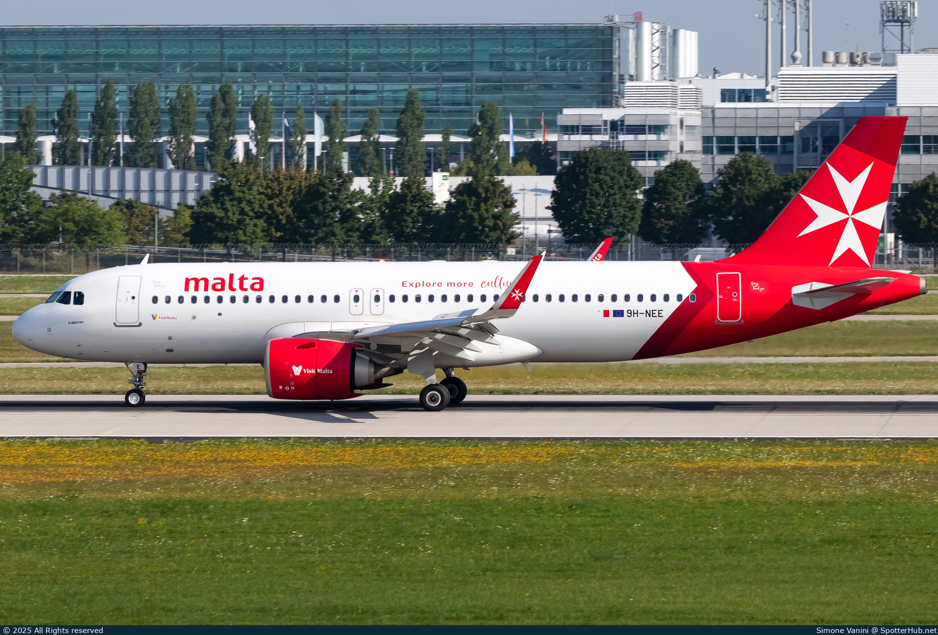 Photo of 9H-NEE - Airbus A320-251N operated by KM Malta Airlines