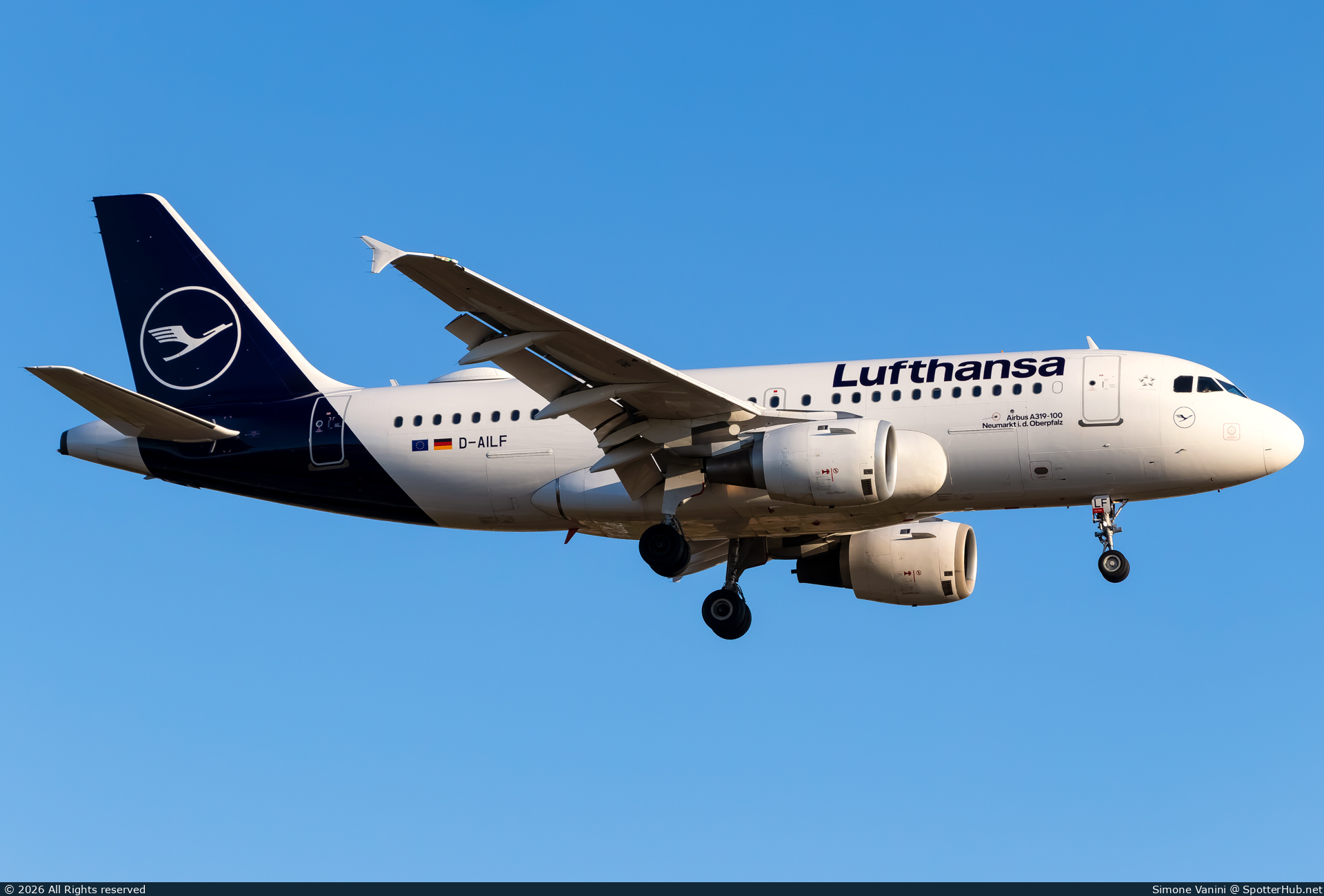 Photo of D-AILF - Airbus A319-114 operated by Lufthansa