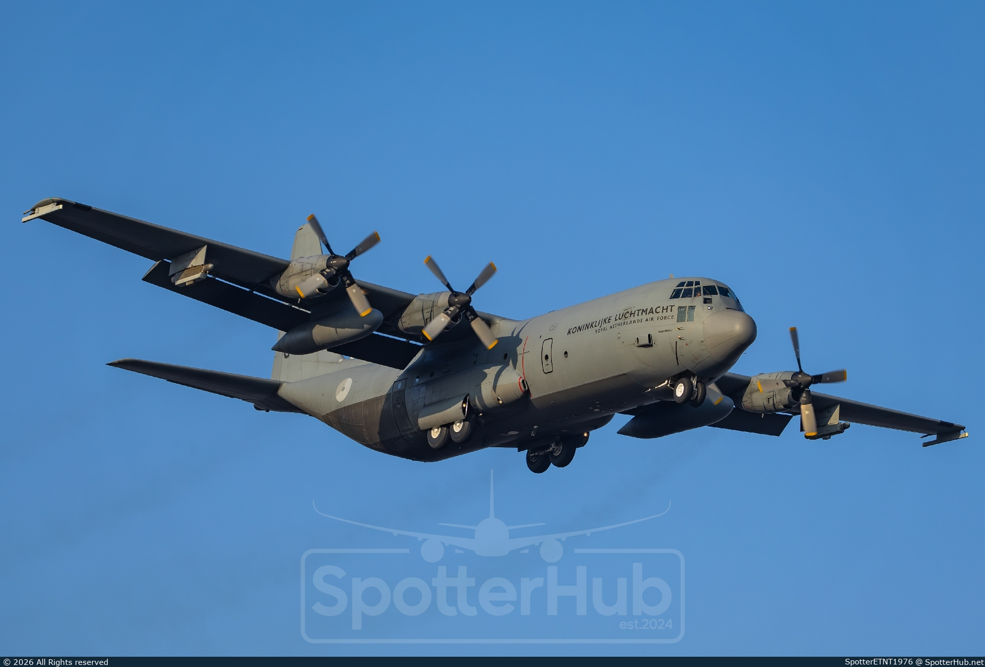 Photo of G-275 - Lockheed C-130H-30 Hercules operated by Royal Netherlands Air Force