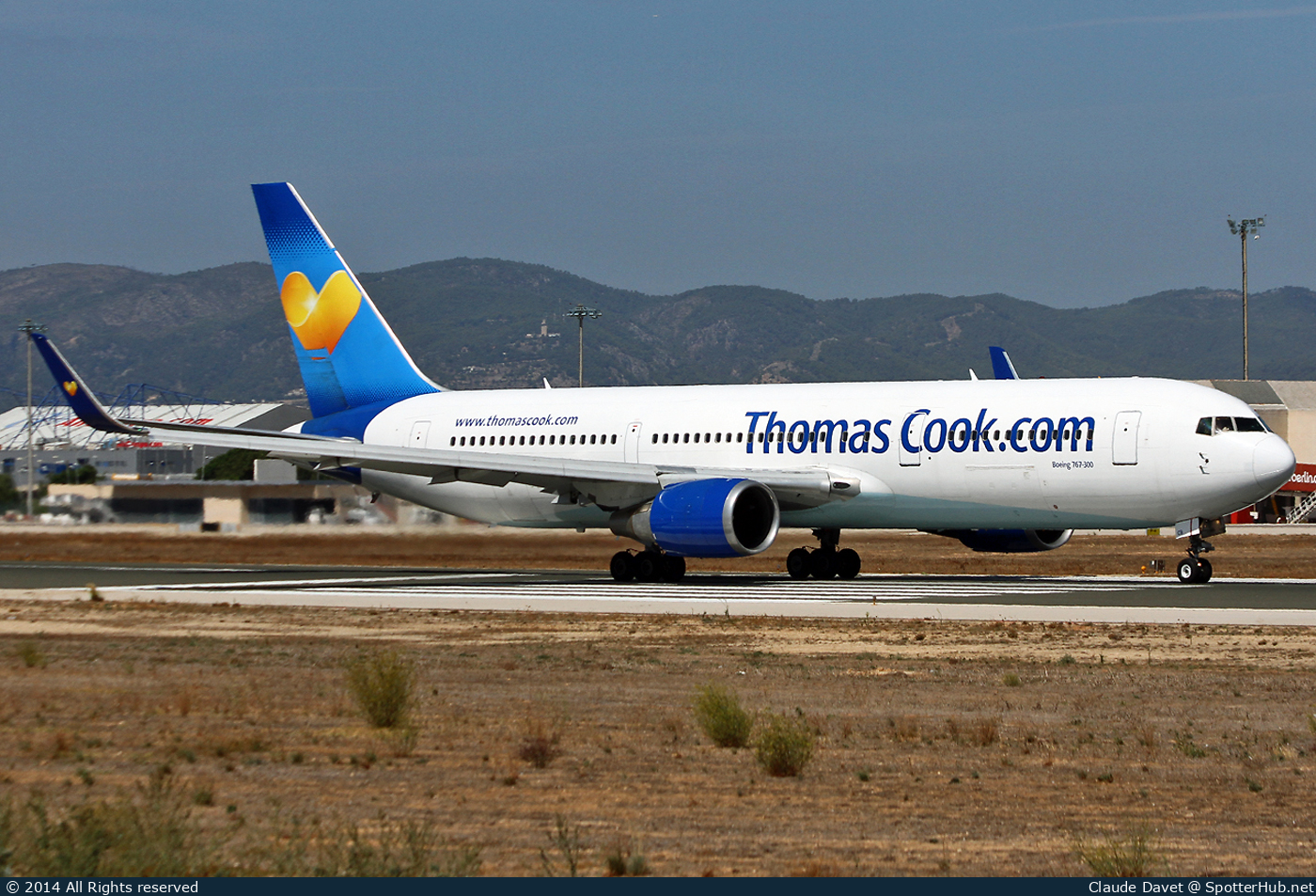 Photo of G-TCCB - Boeing 767-31K(ER) operated by Thomas Cook Airlines
