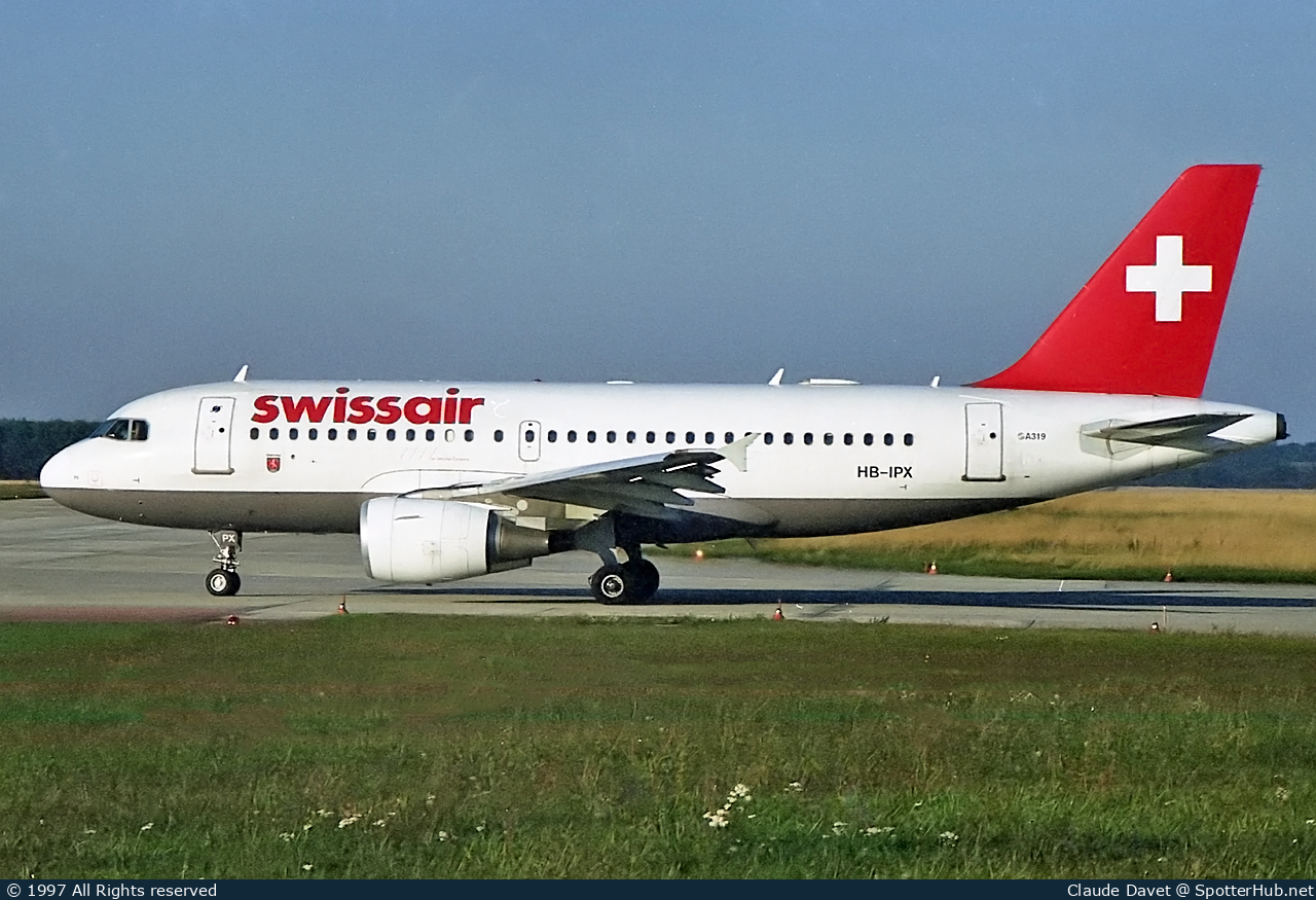 Photo of HB-IPX - Airbus A319-112 operated by Swissair
