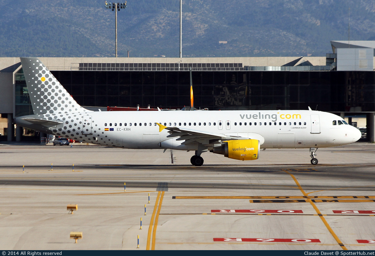 Photo of EC-KRH - Airbus A320-214 operated by Vueling