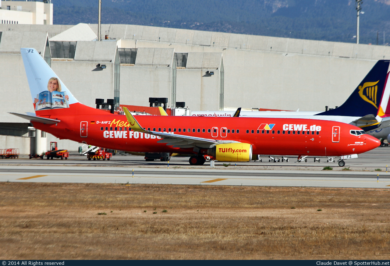 Photo of D-AHFZ - Boeing 737-8K5 operated by TUIfly