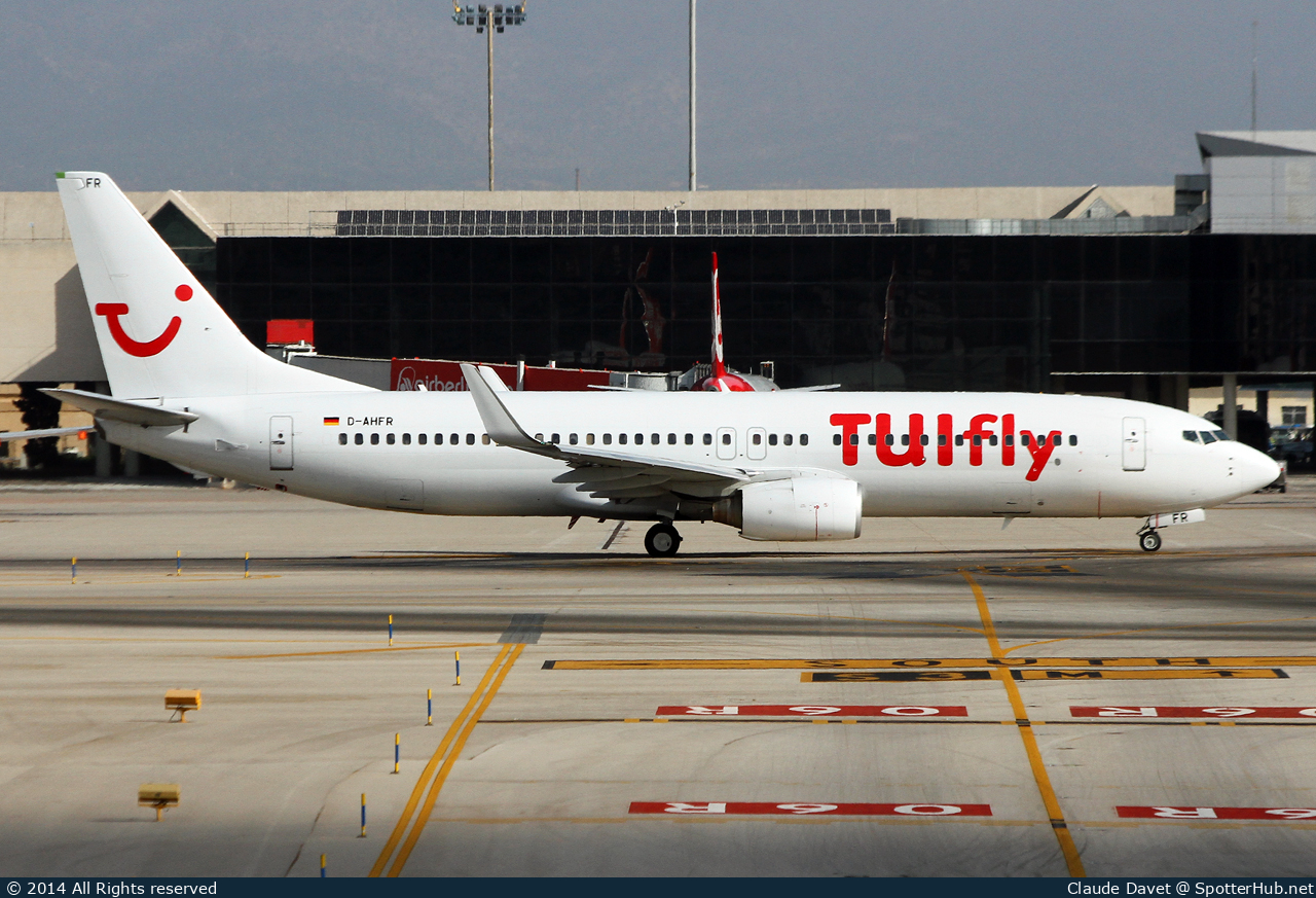 Photo of D-AHFR - Boeing 737-8K5 operated by TUIfly