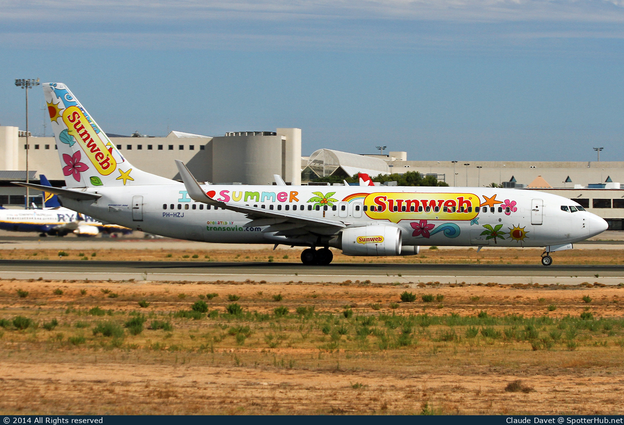 Photo of PH-HZJ - Boeing 737-8K2 operated by Transavia