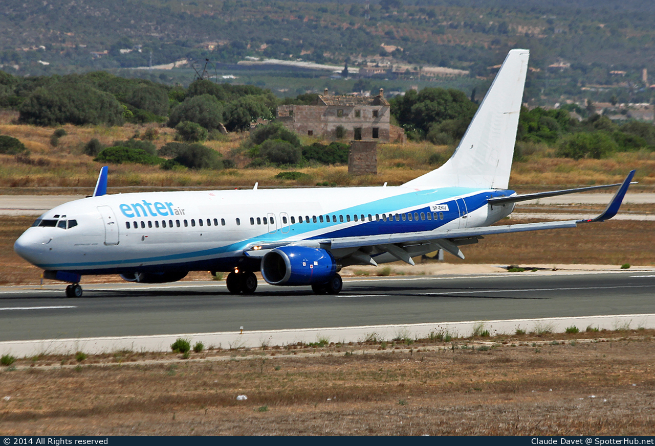 Photo of SP-ENU - Boeing 737-83N operated by Enter Air