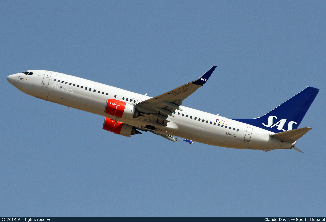 Photo of LN-RGC - Boeing 737-86N operated by SAS Scandinavian Airlines