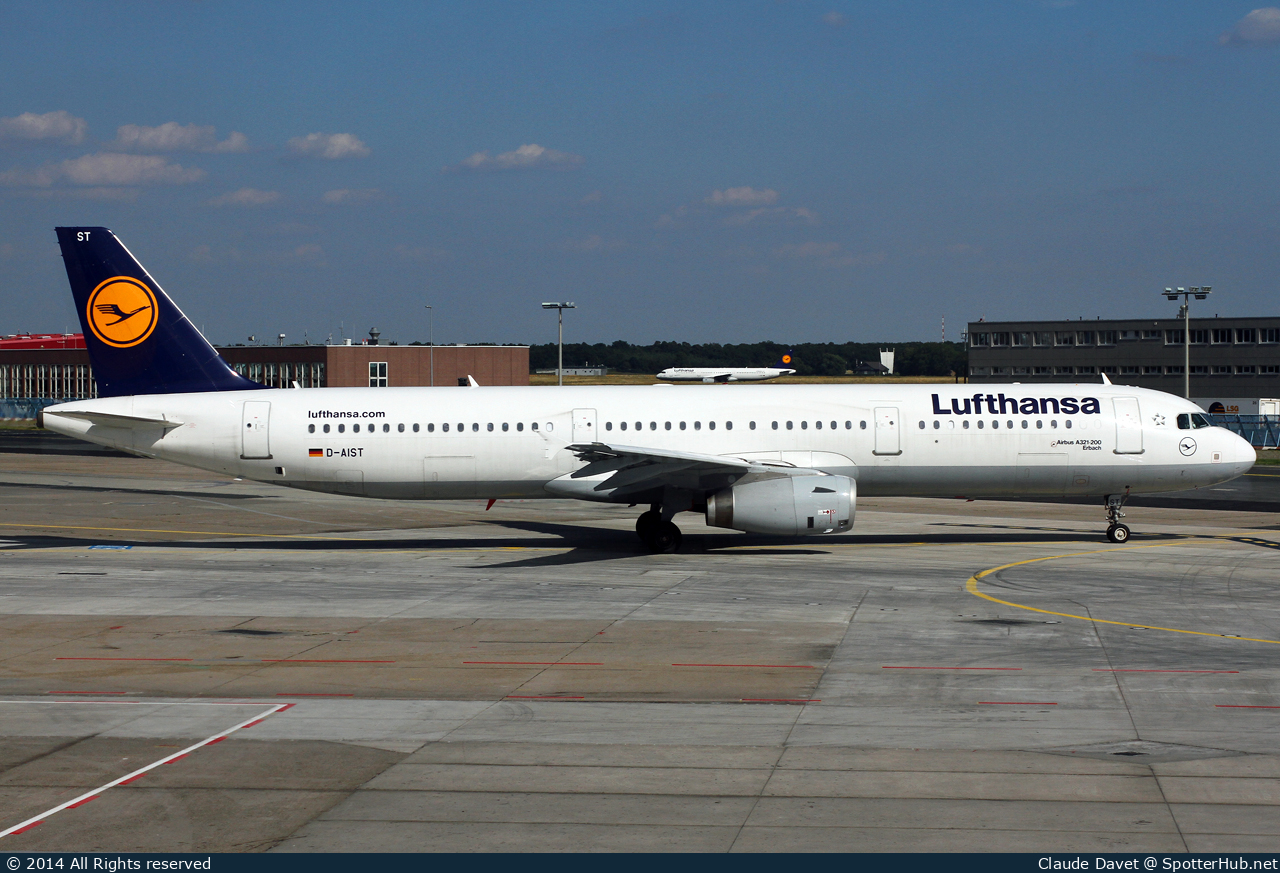 Photo of D-AIST - Airbus A321-231 operated by Lufthansa