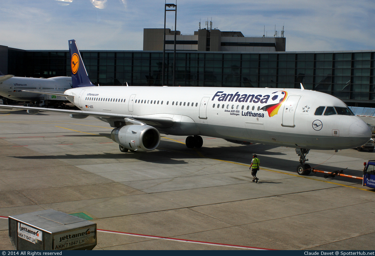 Photo of D-AIDG - Airbus A321-231 operated by Lufthansa