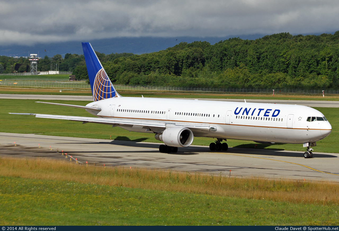Photo of N66056 - Boeing 767-424(ER) operated by United Airlines