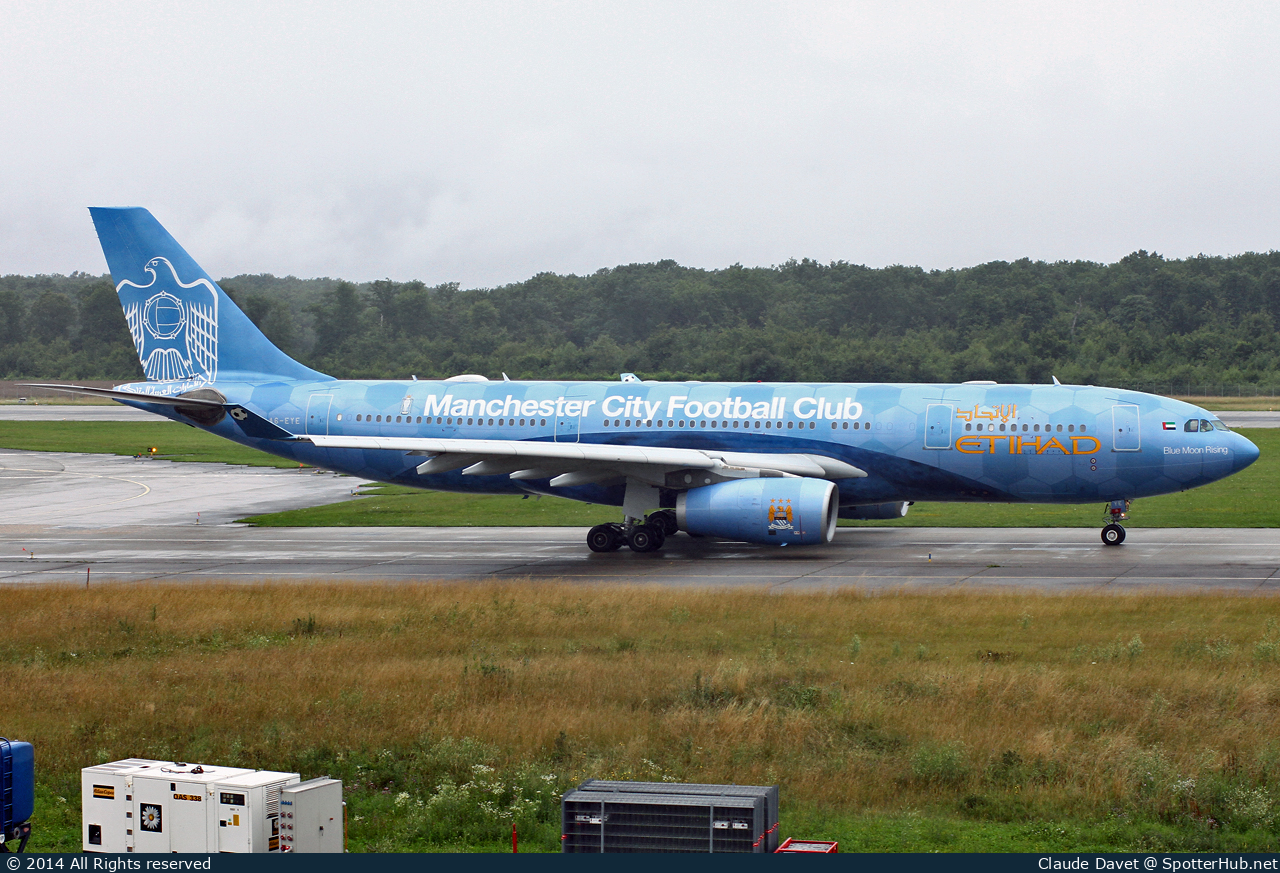 Photo of A6-EYE - Airbus A330-243 operated by Etihad Airways
