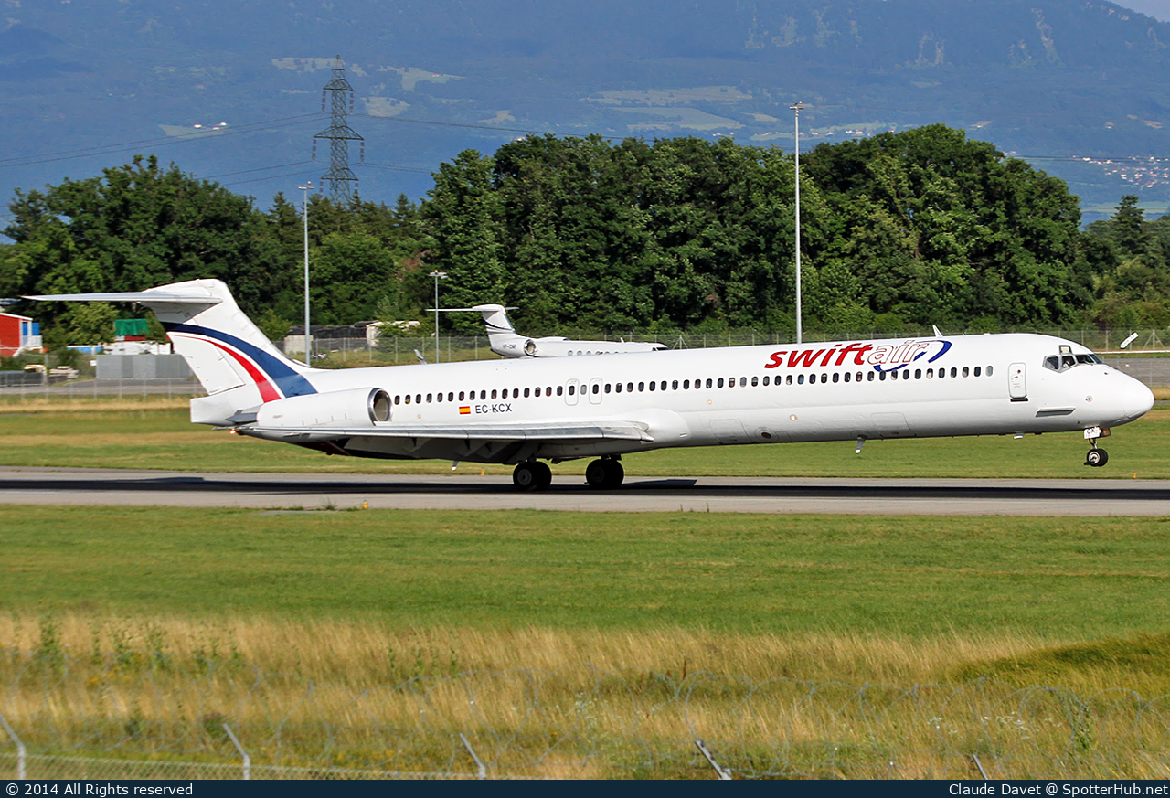 Photo of EC-KCX - McDonnell Douglas MD-83 operated by Swiftair