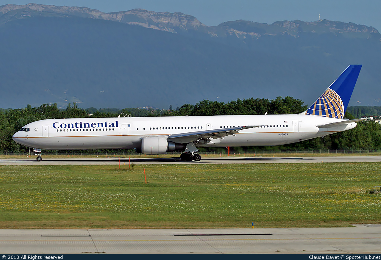 Photo of N59053 - Boeing 767-424(ER) operated by Continental Airlines