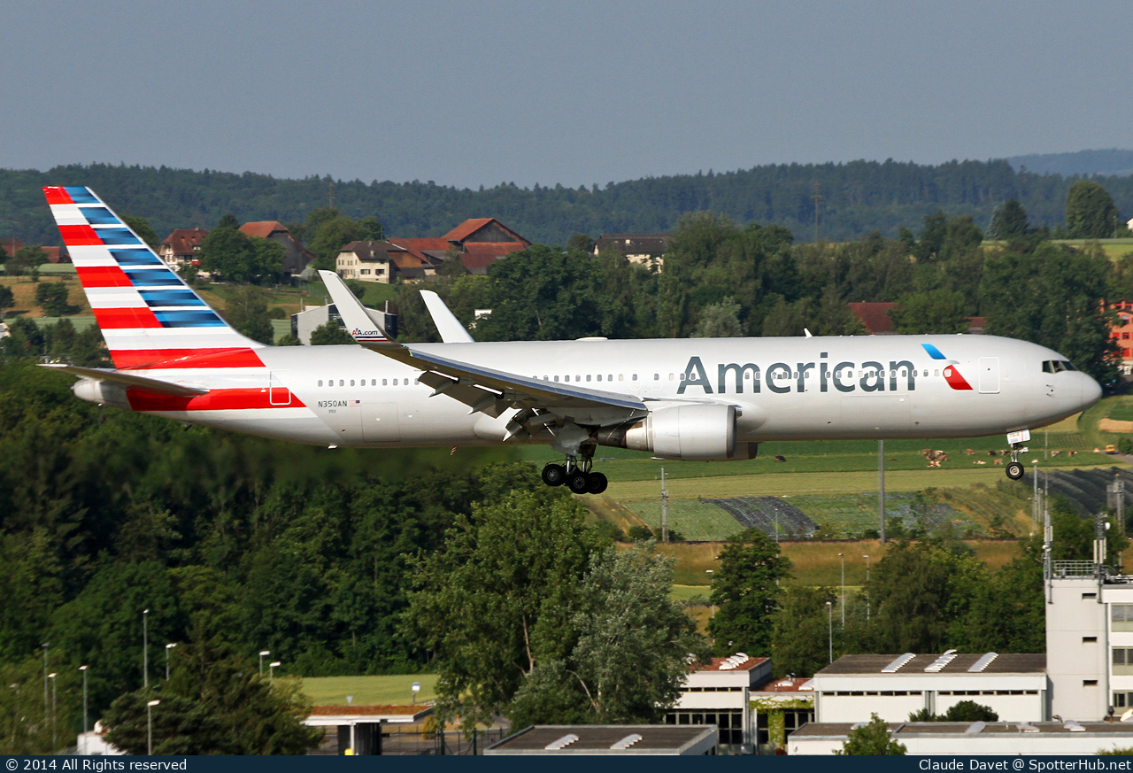 Photo of N350AN - Boeing 767-323(ER) operated by American Airlines