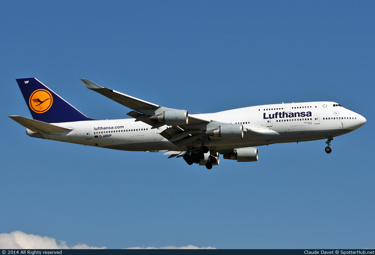 Photo of D-ABVP - Boeing 747-430 operated by Lufthansa